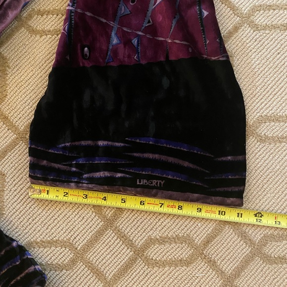 LIBERTY OF LONDON Hand-Painted One-of-Kind Velvet Scarf - Pristine Condition - Picture 8 of 9